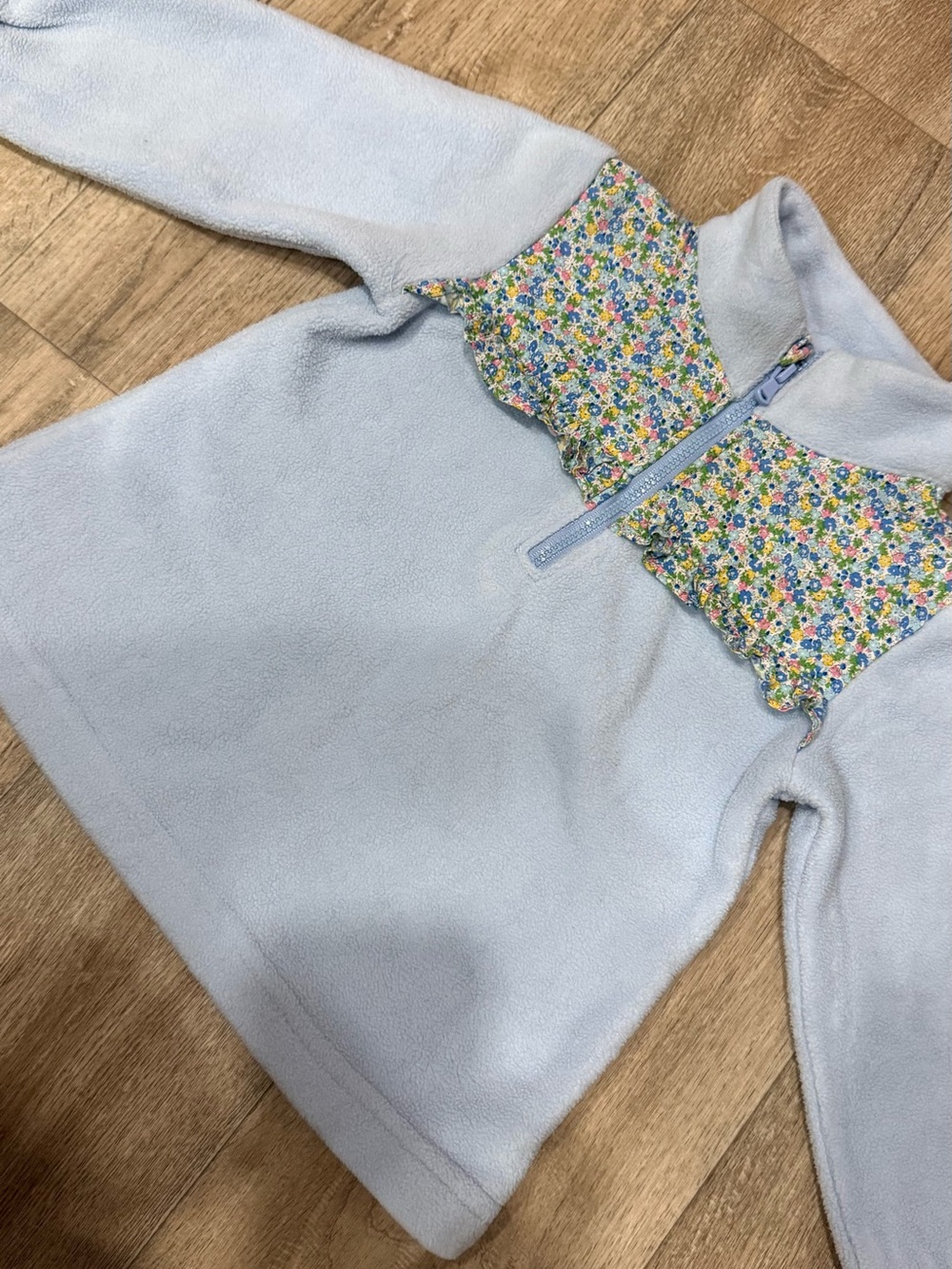 Toddler girl Light Blue Fleece Pullover with Floral